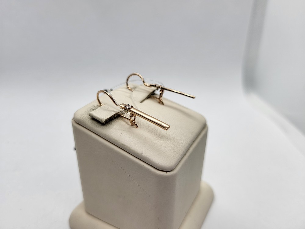 СЕРЬГИ ПЕТЕЛЬКА с камнем (Au 585)