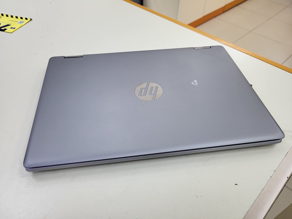 Ноутбук HP; Core i3-8145U, GeForce MX130, 4 Гб, 250 Гб, Нет