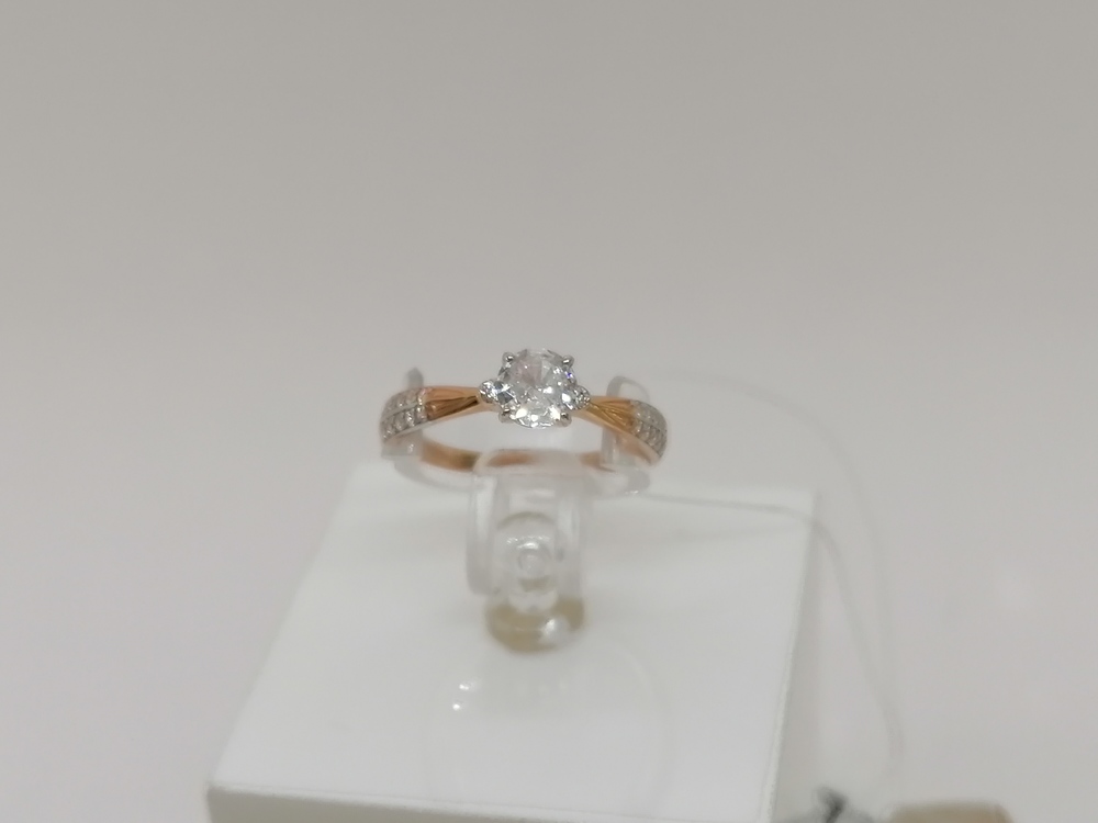 КОЛЬЦО С КАМНЯМИ (Au 585)