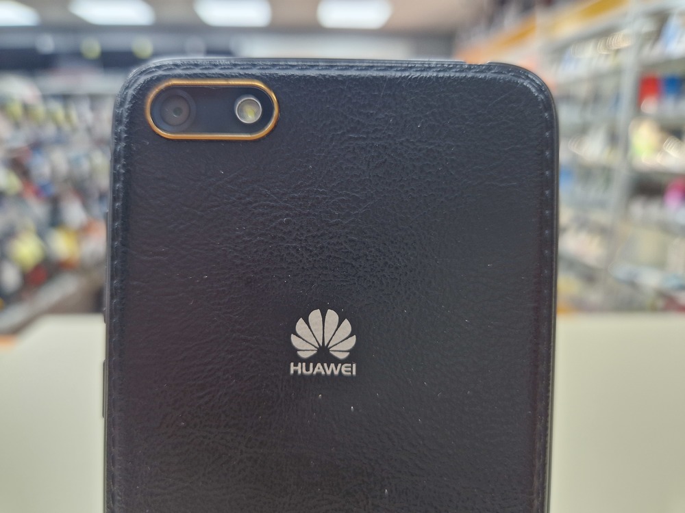 Смартфон Huawei Y5 Lite (2018)