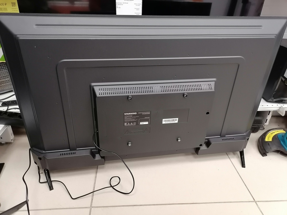 LED Телевизор Starwind SW-LED43UG405