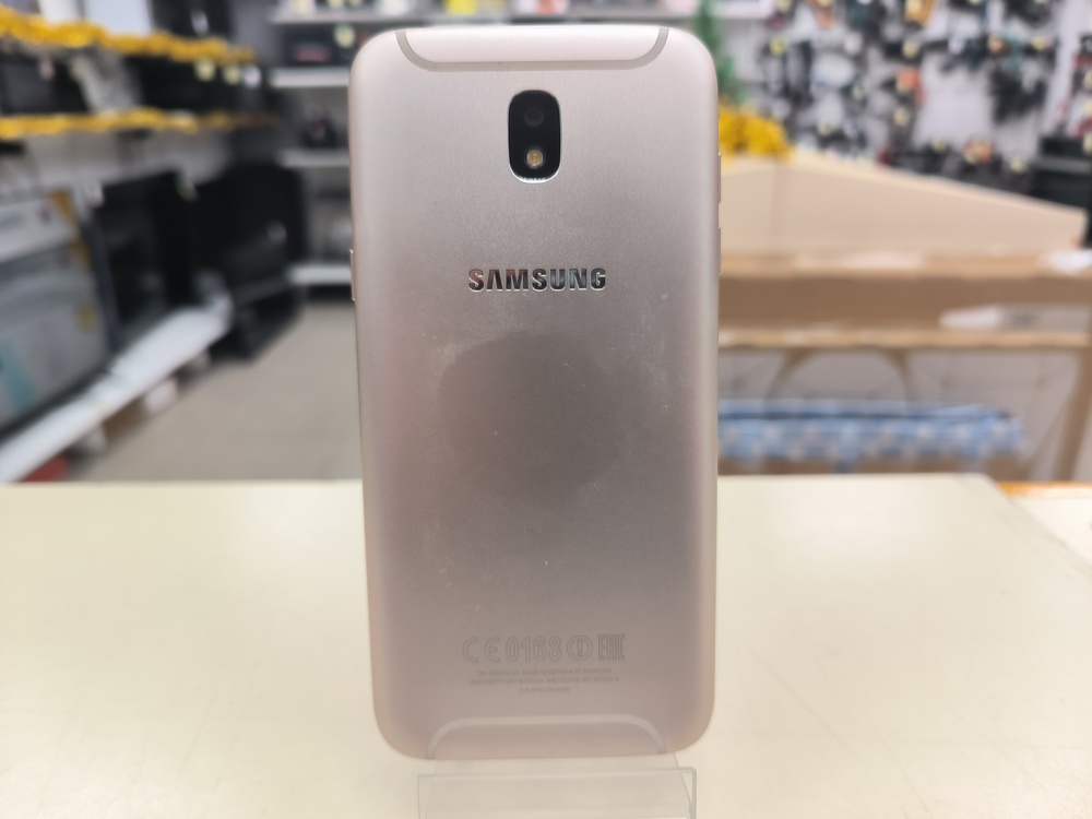 Смартфон Samsung Galaxy J5 2016 2/16
