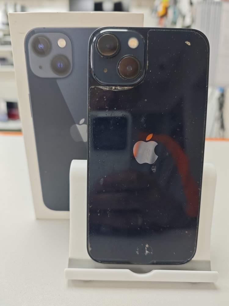 Смартфон Apple iPhone 13 128Gb