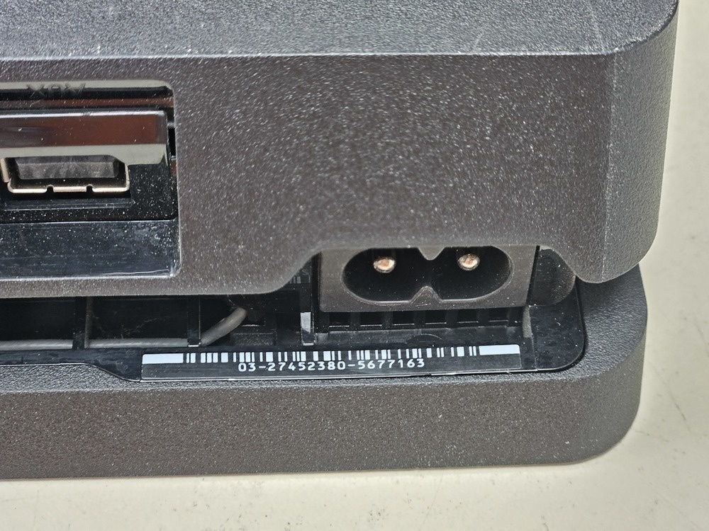 Игровая приставка PlayStation 4 Slim 500GB