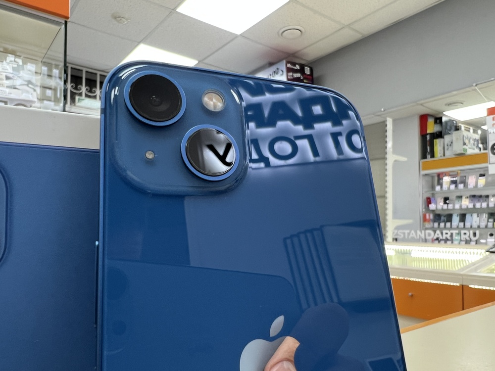 Смартфон Apple iPhone 13 256Gb