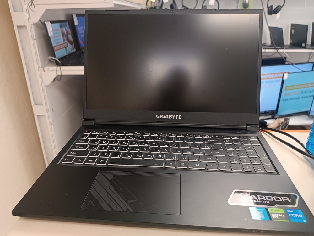 Ноутбук Gigabite; Core i5-12500H, GeForce RTX 4050, 16 Гб, 500 Гб, Нет