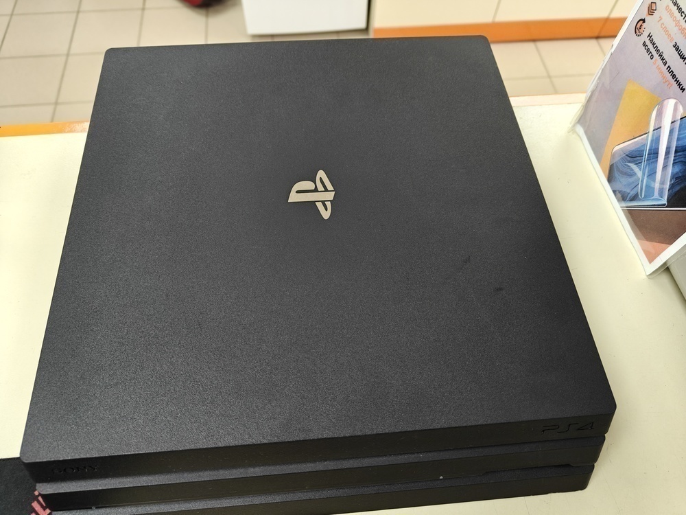 Игровая приставка PlayStation 4 Pro 1Tb