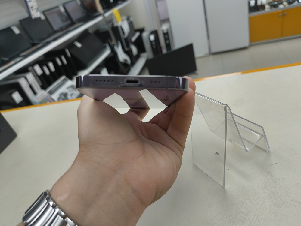 Смартфон Apple Iphone 14 Pro 128Gb