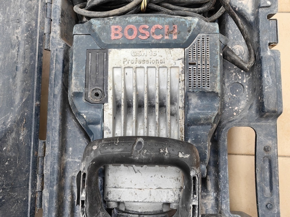 Отбойный молоток Bosch GSH 16