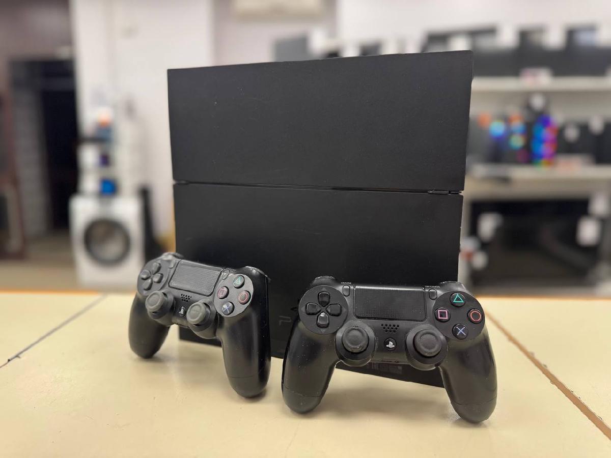 Игровая приставка PlayStation 4 FAT 1Tb