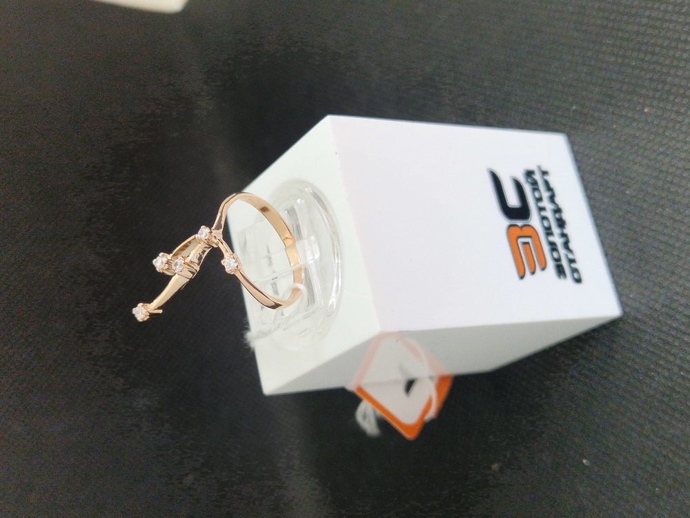 КОЛЬЦО С КАМНЯМИ (Au 585)