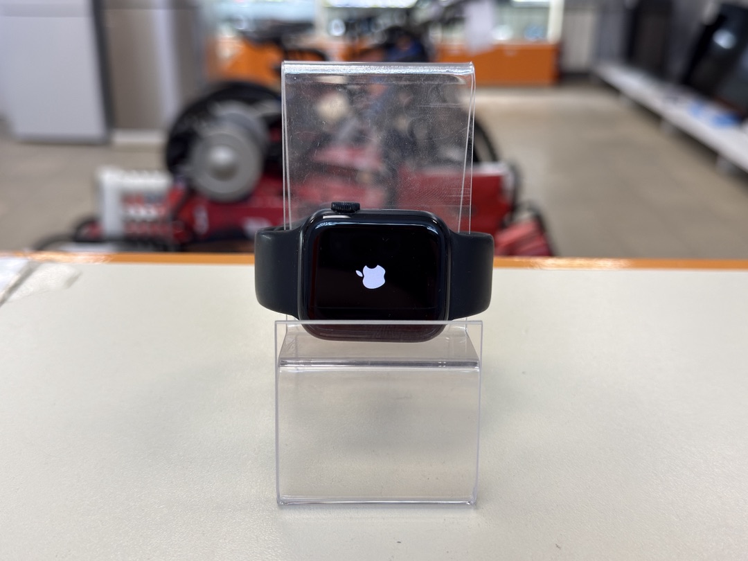 Смарт-часы Apple Watch SE 2020 40mm