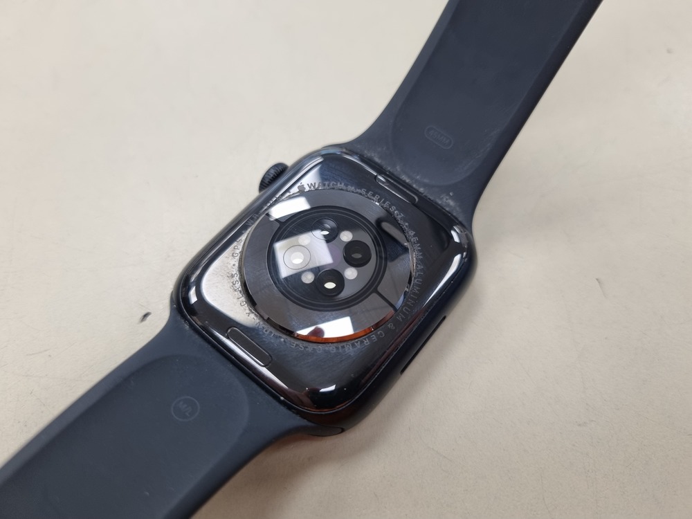 Смарт-часы Apple Watch Series 7 45mm