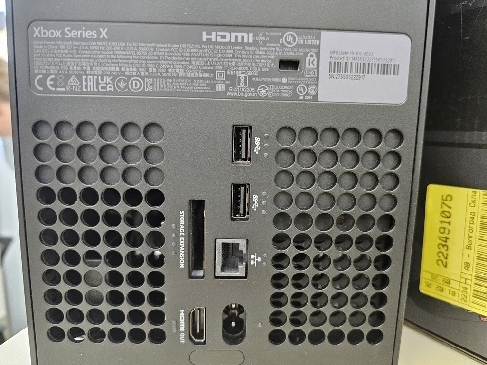 Игровая приставка Xbox Series X 1Tb Игровая приставка Xbox Series X 1Tb