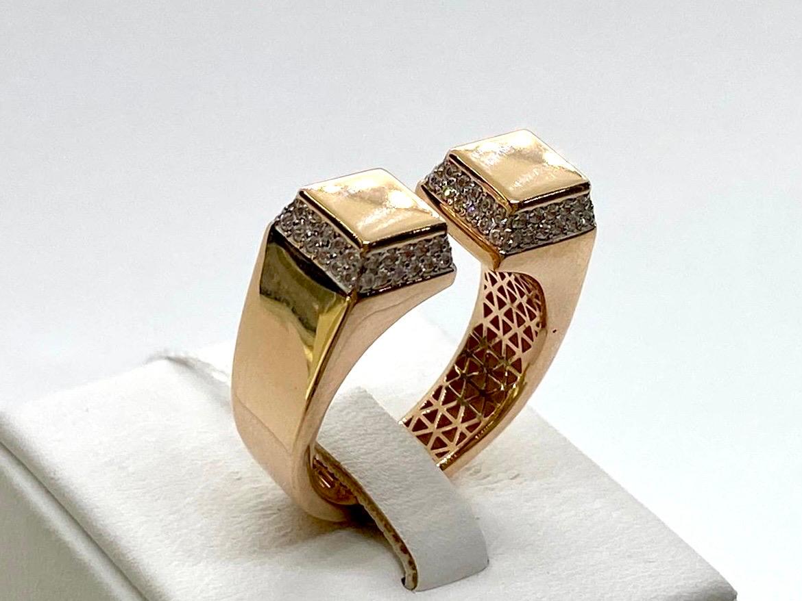 КОЛЬЦО С КАМНЯМИ (Au 585)