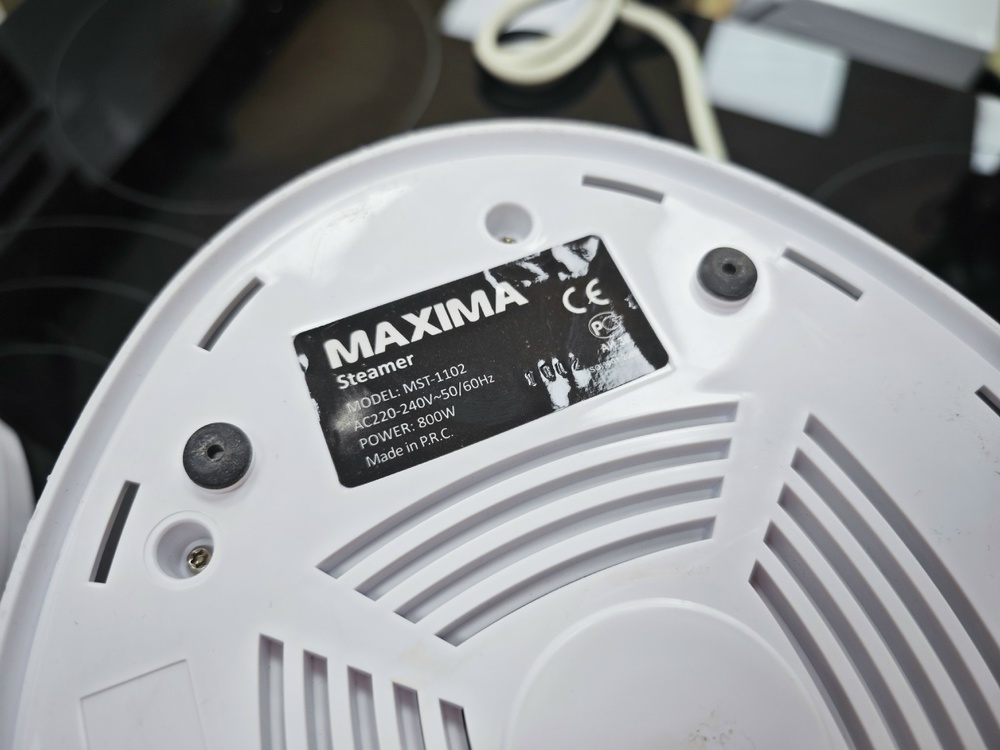 Пароварка Maxima MST-1102