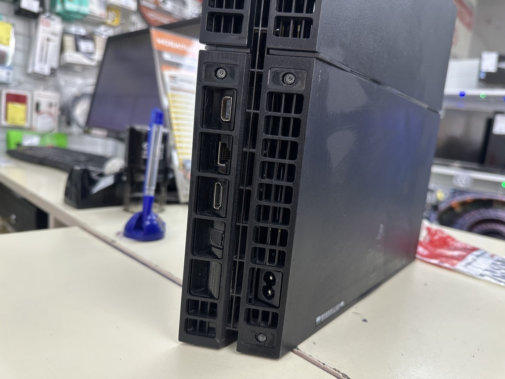 Игровая приставка PlayStation 4 FAT 500GB