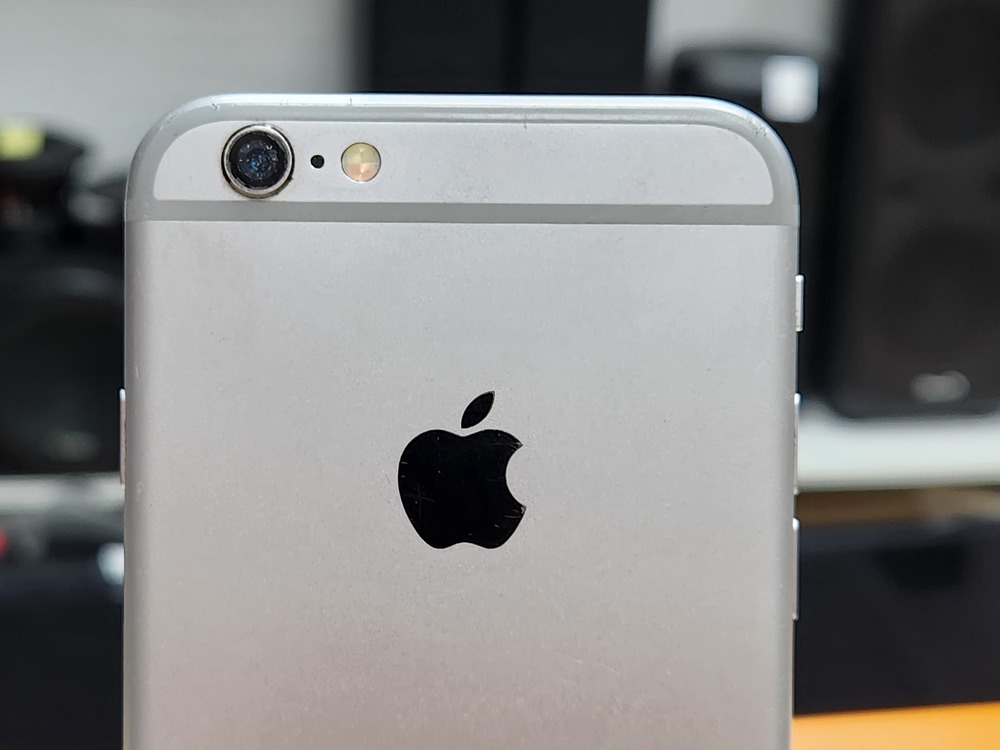 Смартфон Apple iPhone 6S 16Gb