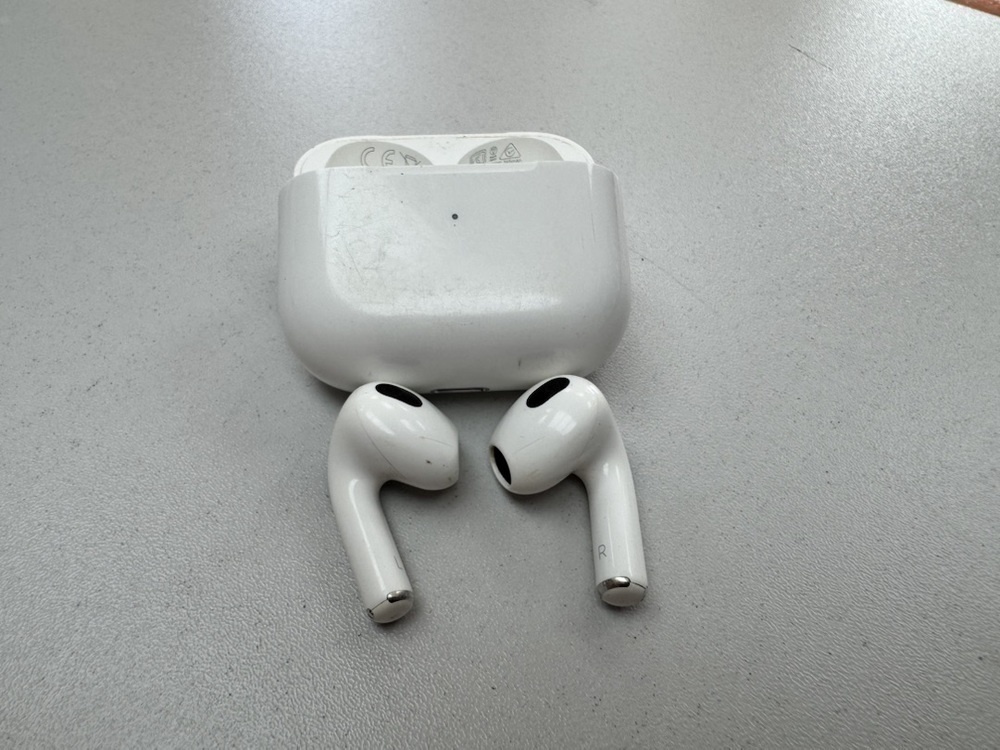 Наушники беспроводные Apple Airpods 3