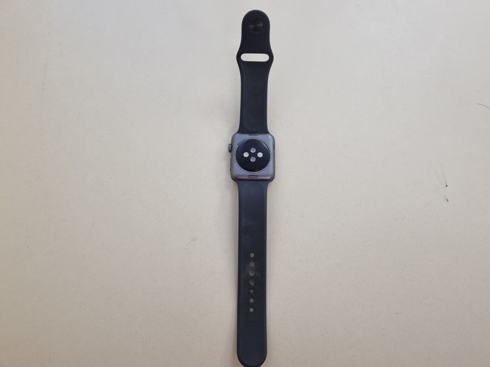 Смарт-часы Apple Watch Series 3 42 мм