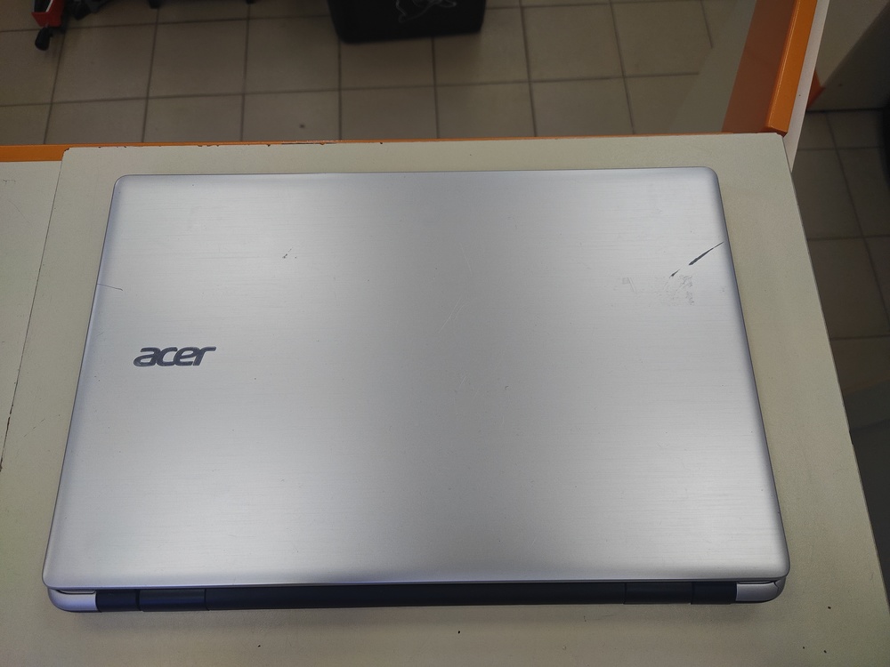 Ноутбук Acer; Core i5-4210U, GeForce 840M, 6 Гб, 1 Tb, Нет