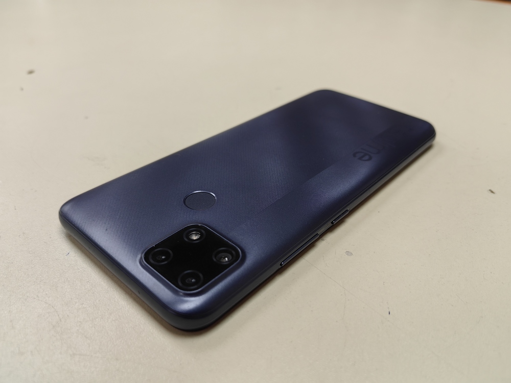 Смартфон Realme C25S 4/64