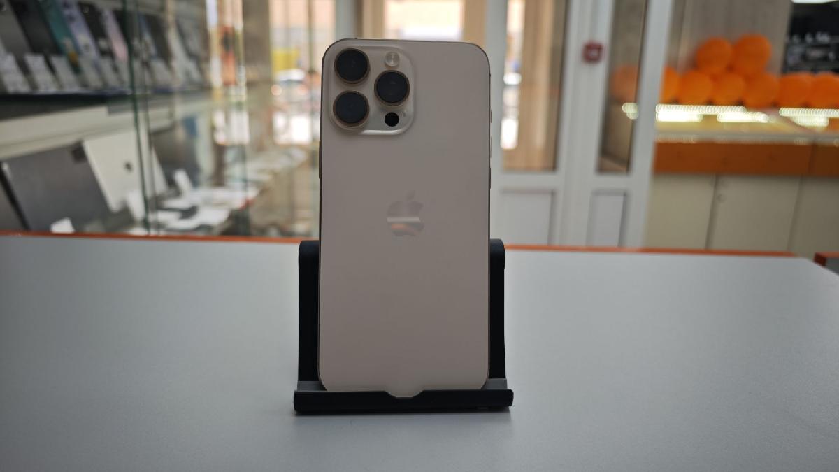 Смартфон Apple Iphone 16 Pro Max 256Gb