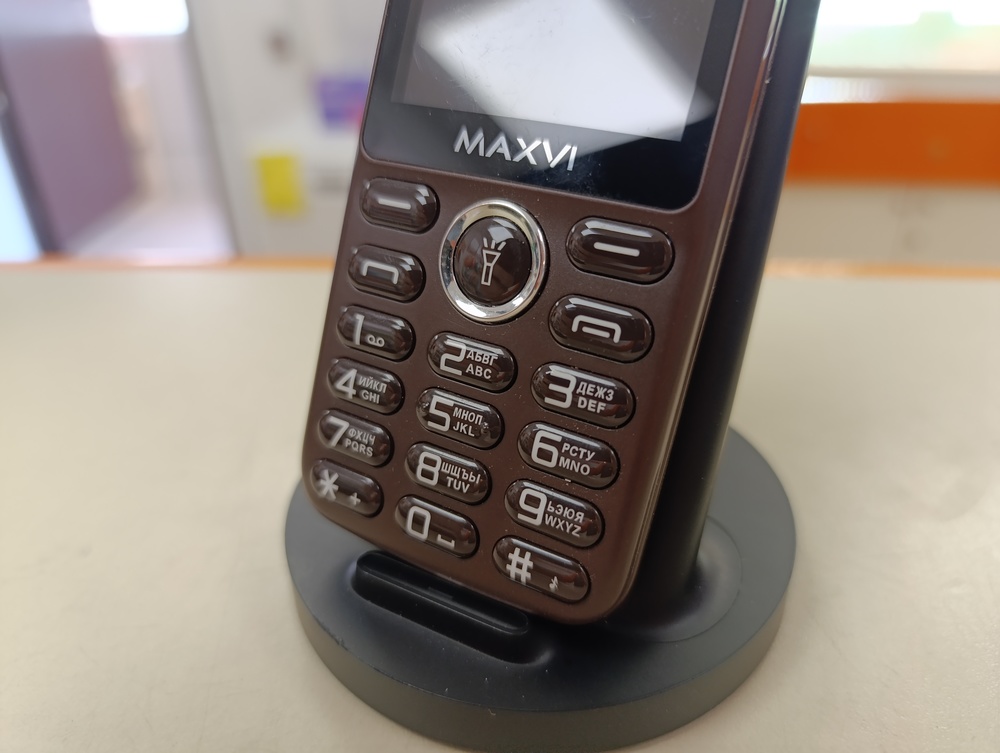 Смартфон Maxvi К15n