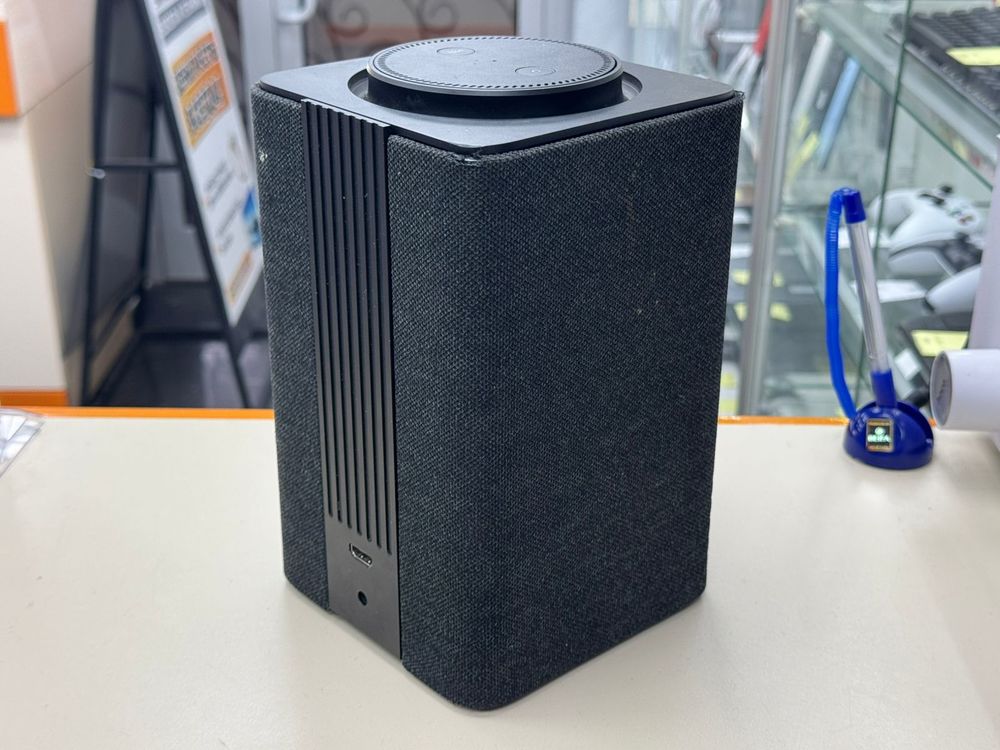 Умная колонка  Яндекс Станция Макс