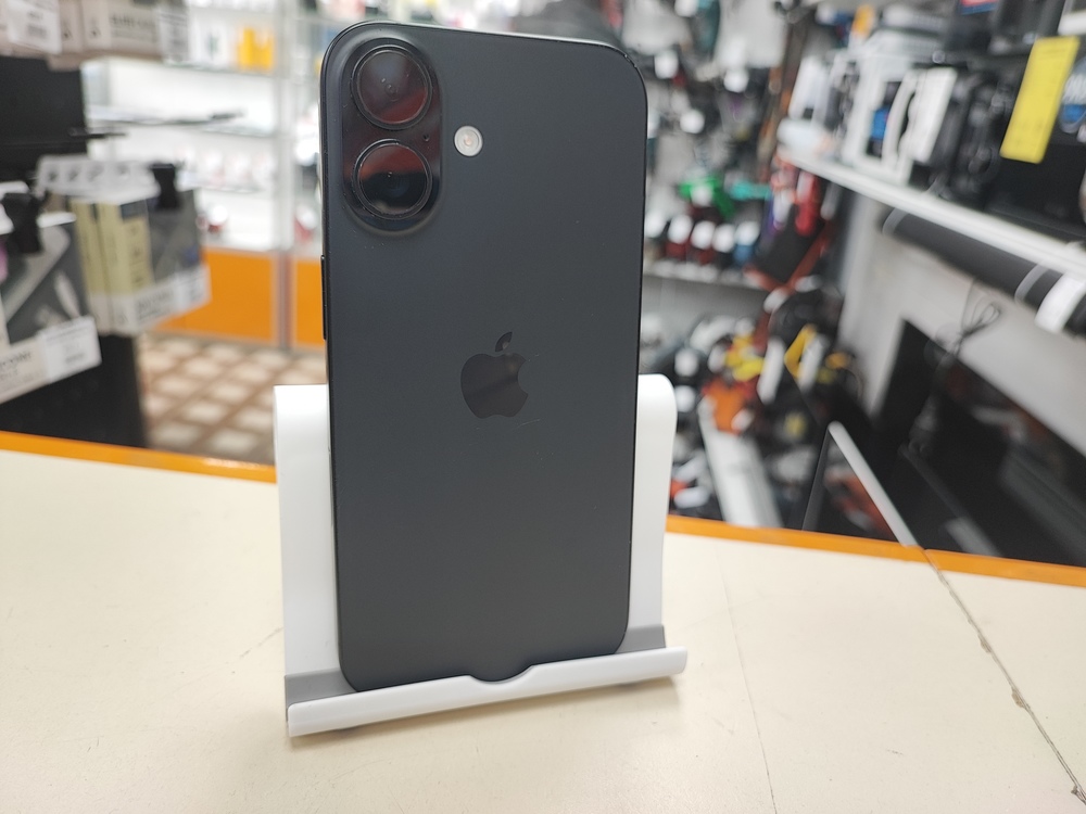 Смартфон Apple Iphone 16 128Gb