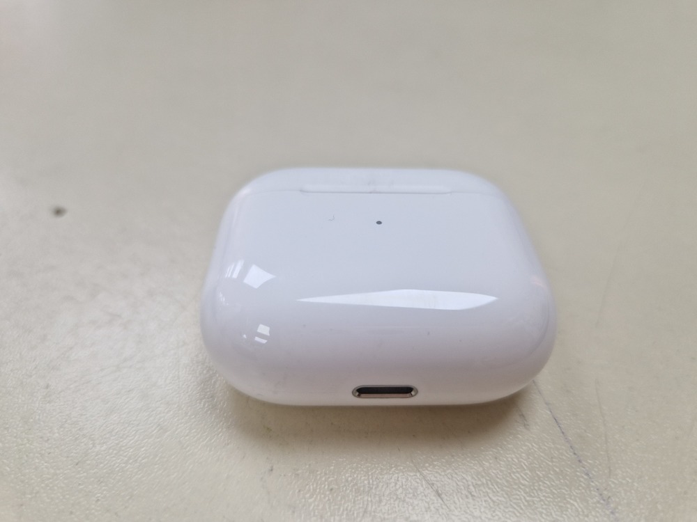 Наушники беспроводные Apple Airpods 3