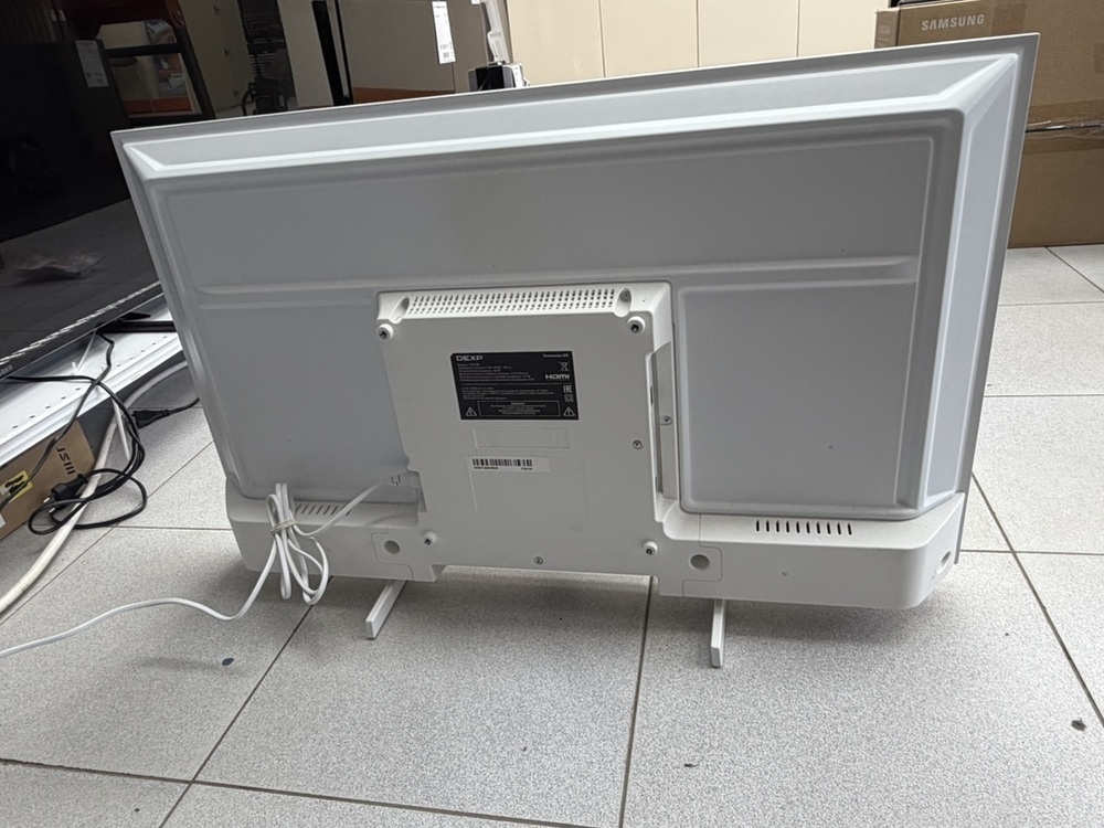 LED Телевизор Dexp F321