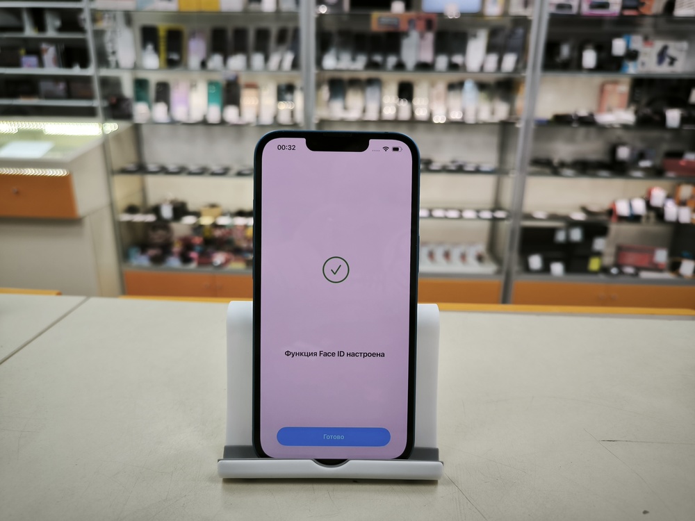 Смартфон Apple iPhone 13 128Gb