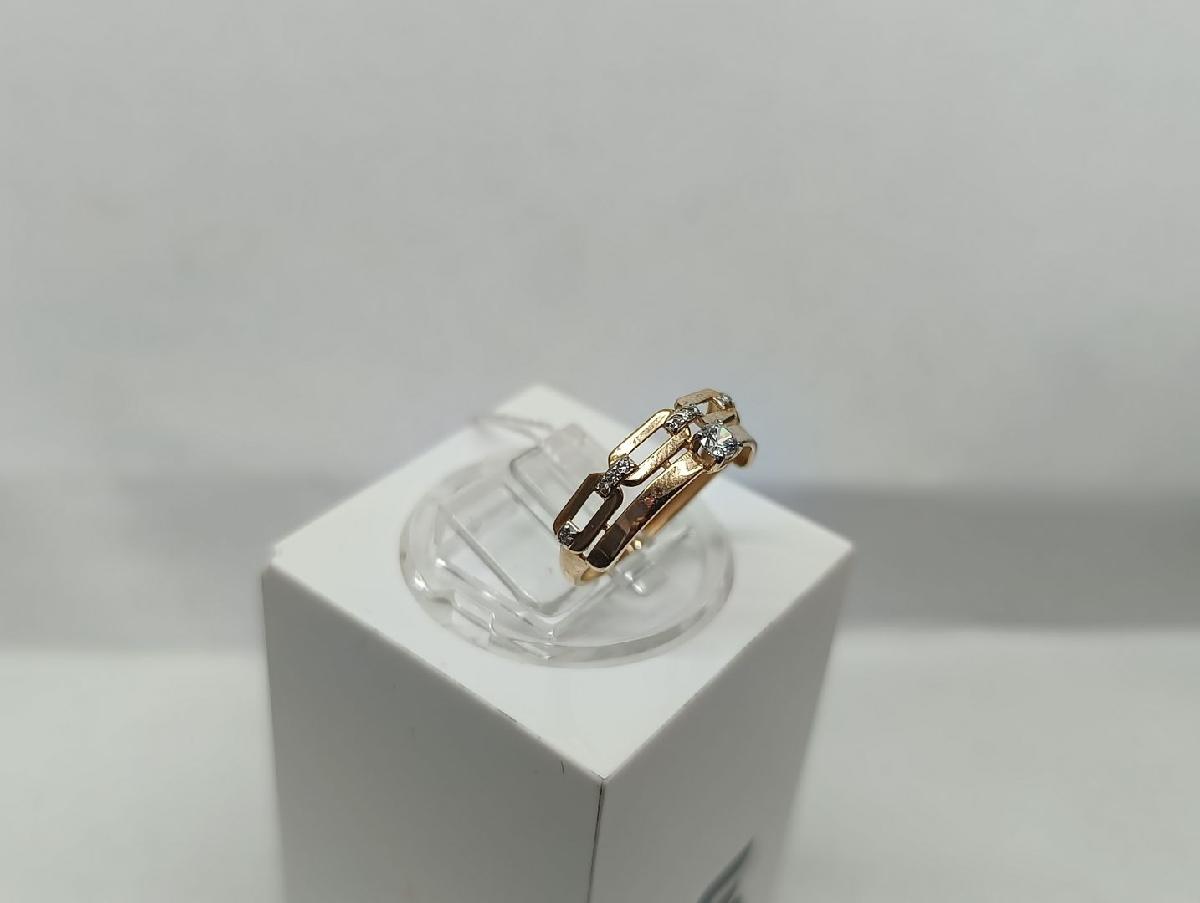 КОЛЬЦО С КАМНЯМИ (Au 585)