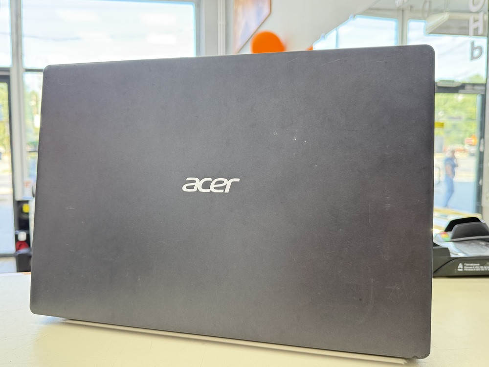 Ноутбук Acer; A4-9120, Radeon R3 series, 4 Гб, 128 Гб, Нет