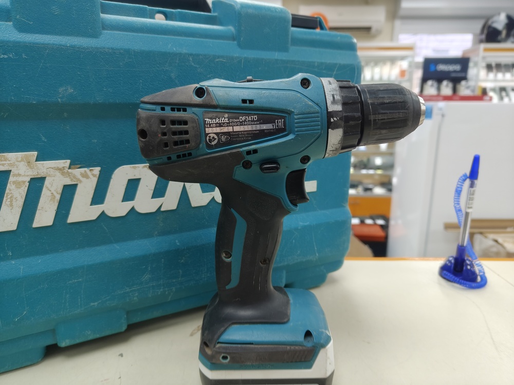 Шуруповерт Makita DF347D
