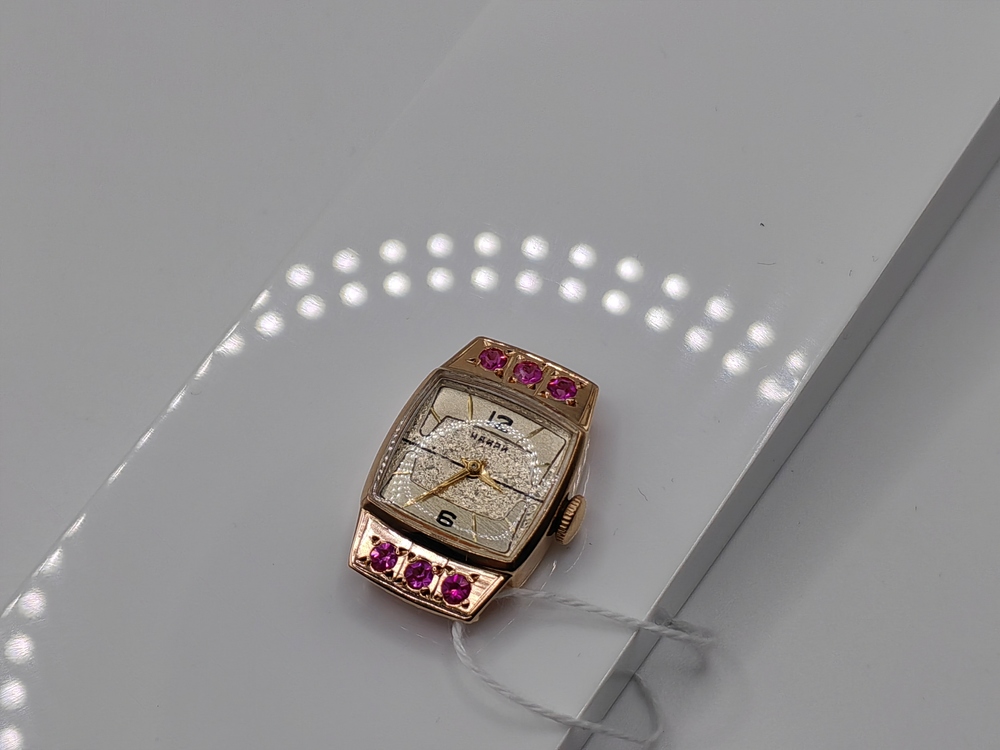 ЧСНАИ583 ЧАСЫ НАИРИ (Au 583)