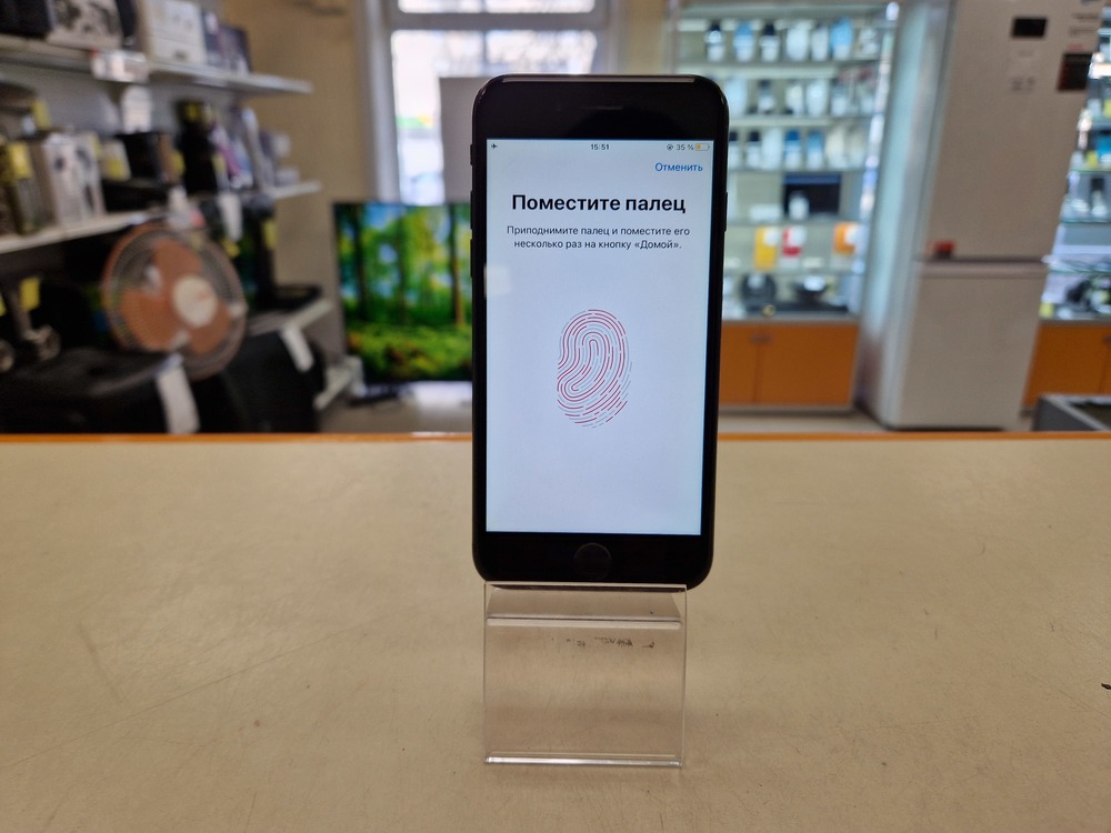 Смартфон Apple iPhone 7 32Gb