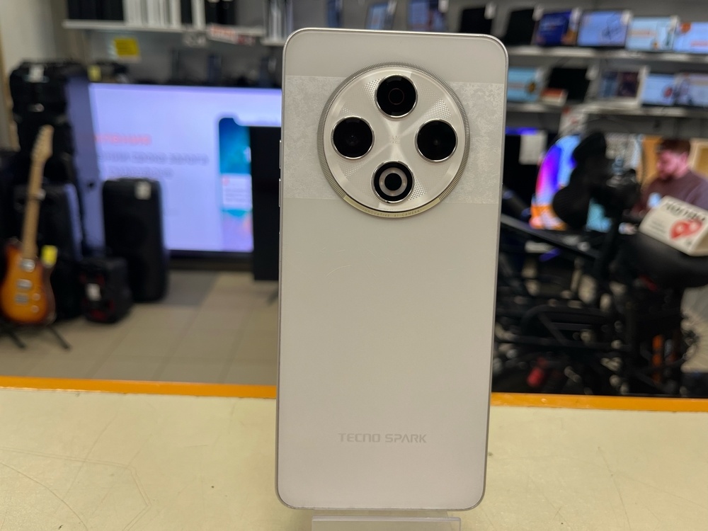 Смартфон Tecno SPARK 30 8/128