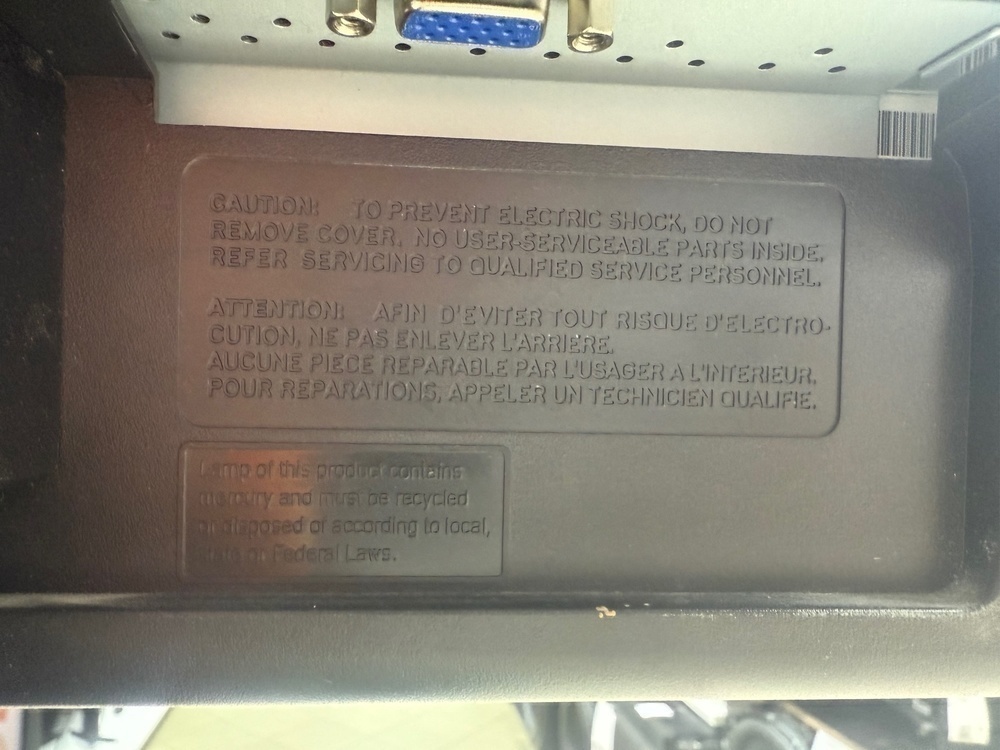 Монитор LG L1942SE