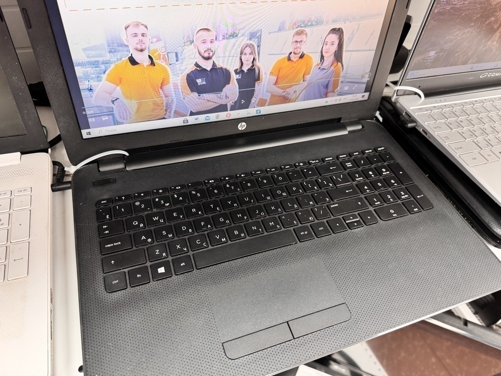 Ноутбук HP; A6-6310, Radeon R5 M200, 8 Гб, Нет, 1 Tb