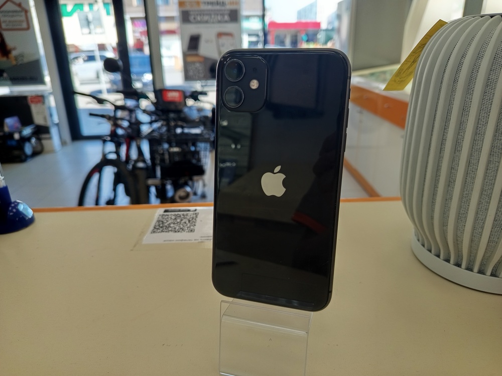 Смартфон Apple iPhone 11 64Gb