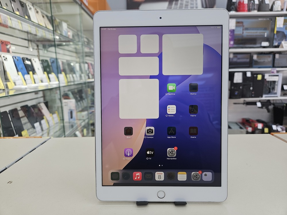 Планшет Apple IPad 7 128 ГБ A2197 (Wi-Fi)