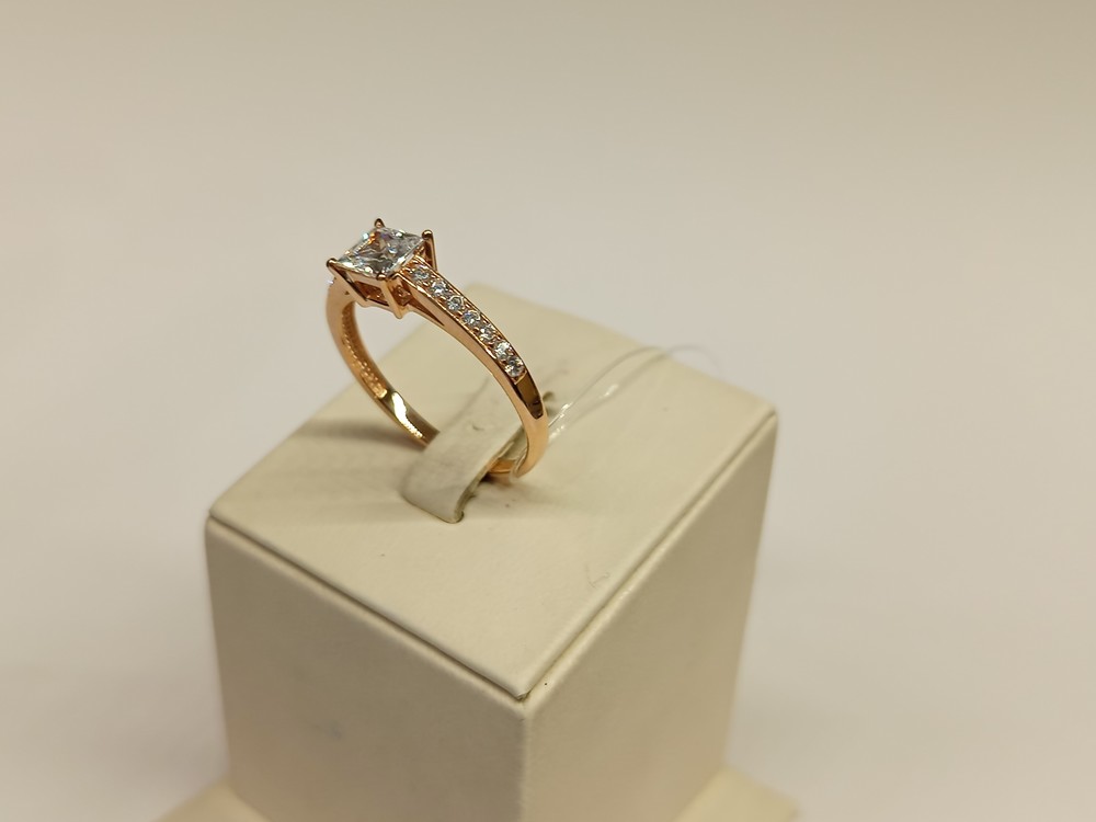 КОЛЬЦО С КАМНЯМИ (Au 585)