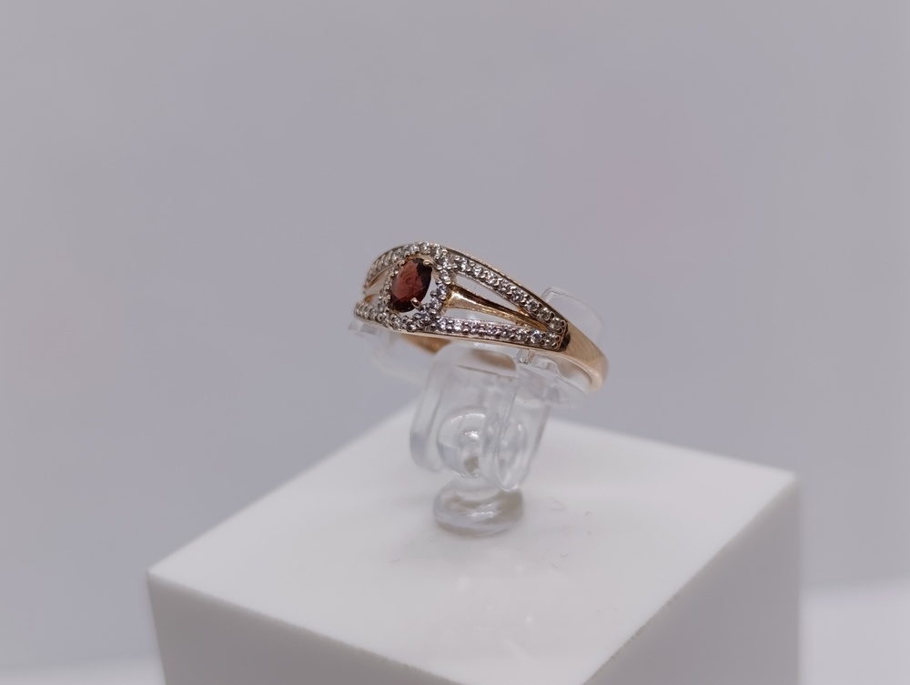 КОЛКМИ585 КОЛЬЦО С КАМНЯМИ (Au 585)