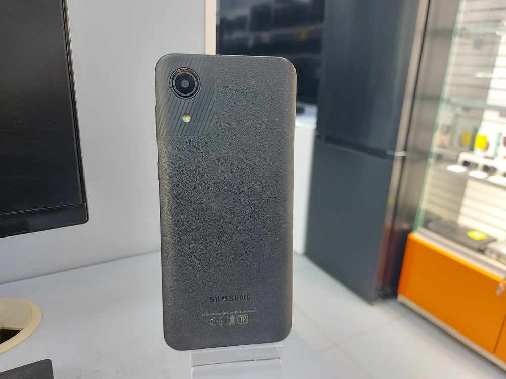 Смартфон Samsung Galaxy A03 Core