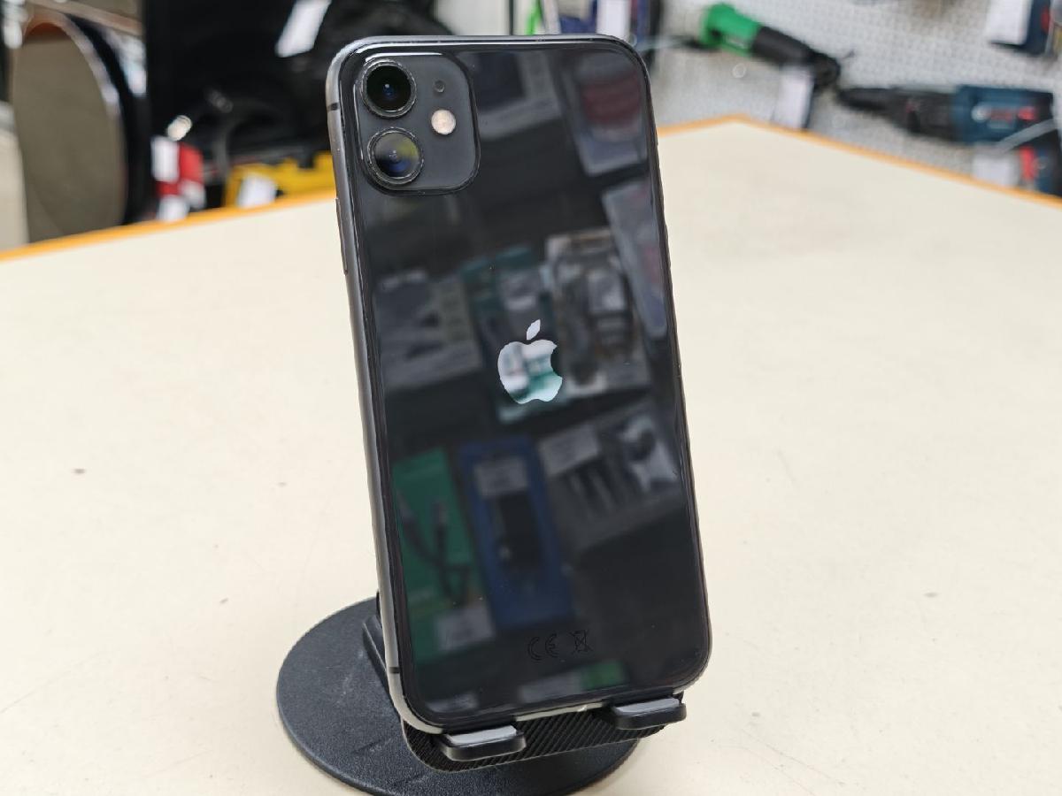 Смартфон Apple iPhone 11 64Gb