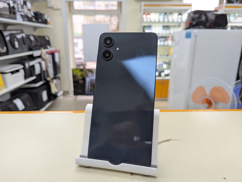 Смартфон Samsung Galaxy A06 4/64