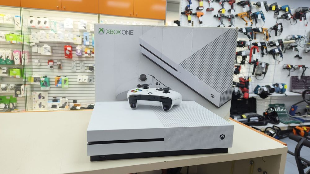 Игровая приставка Xbox Series S 1Tb SSD