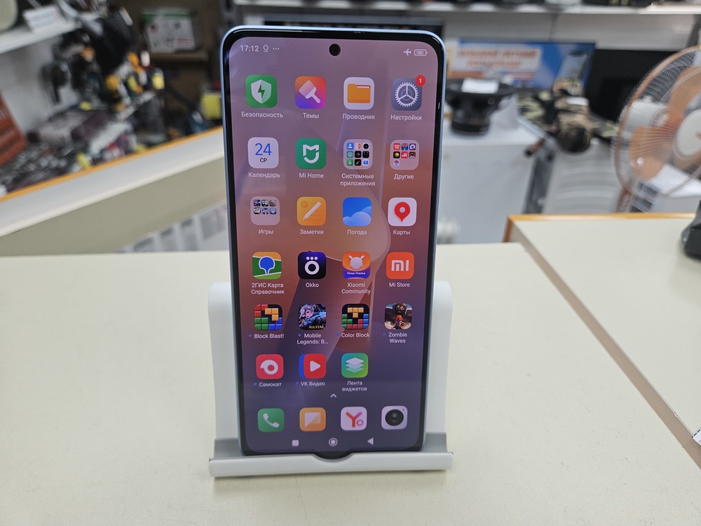 Смартфон Xiaomi Redmi note 13 8/128